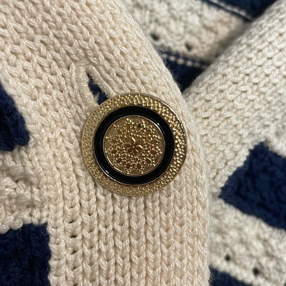 H&M Cardigan - Picture 2 of 3